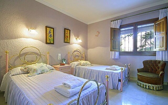Villa Llobell - Plusholidays