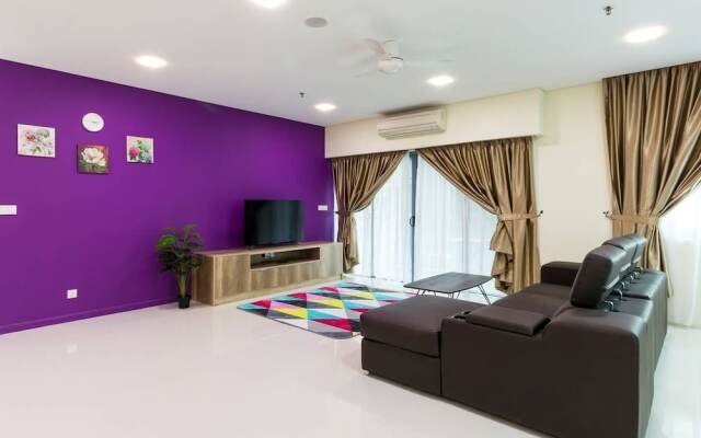 Bright 2BR Condo for 5 W/kl City View