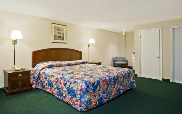 Americas Best Value Inn Neptune