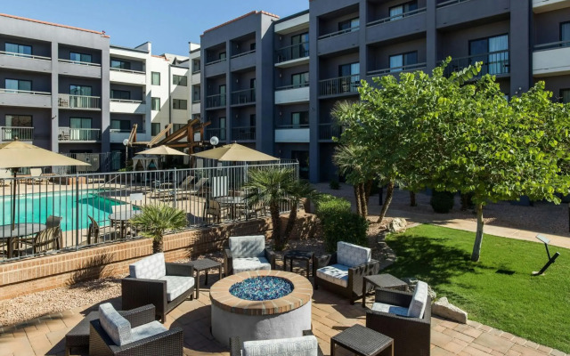 Courtyard by Marriott Phoenix Airport