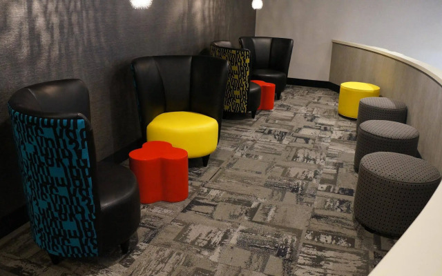 Holiday Inn Express & Suites Shippensburg by IHG