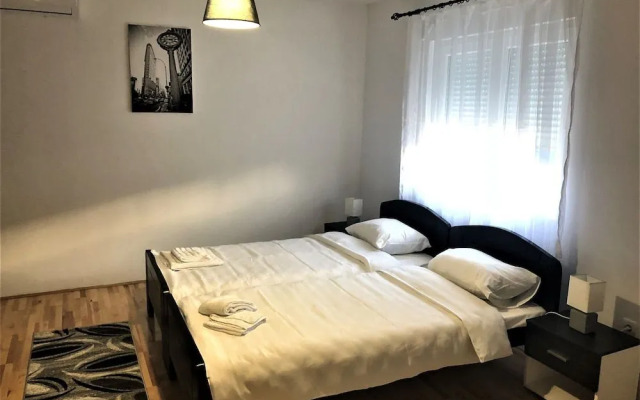 Airport Belgrade Rest Apartments Hotel