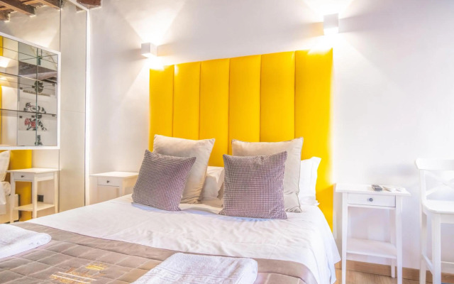 Fontana di Trevi Diamond Boutique