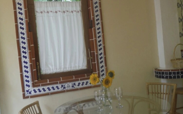 Posada Colonial Apartments