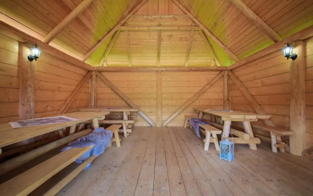 Folk Resort Domki i Apartamenty