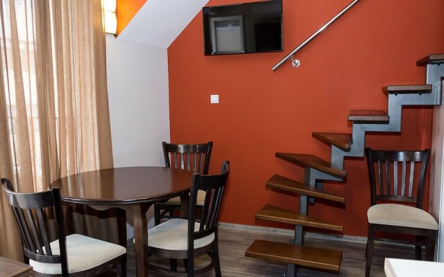 FM Deluxe 1-BDR Maisonette with Terrace