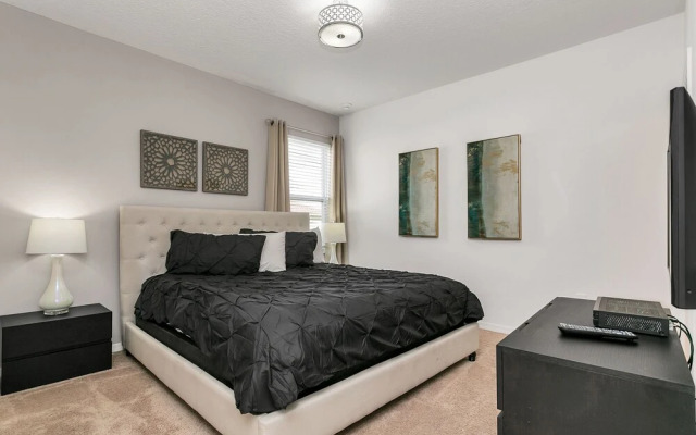 Broadoak Drive villa Solterra 5