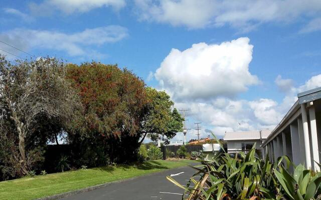 Waiuku Lodge Motel