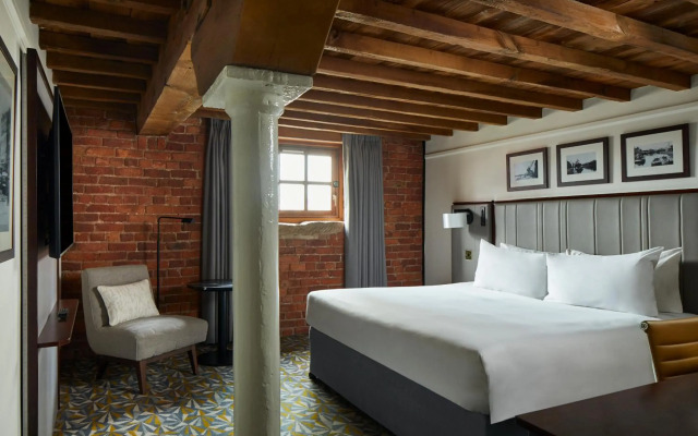 Manchester Marriott Victoria & Albert Hotel