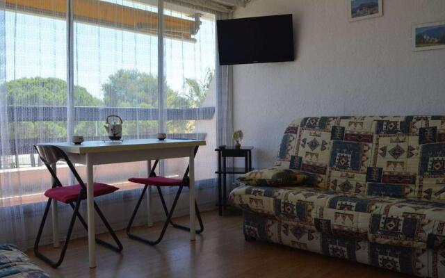 Appartement Port Camargue, 1 pièce, 4 personnes - FR-1-250-157