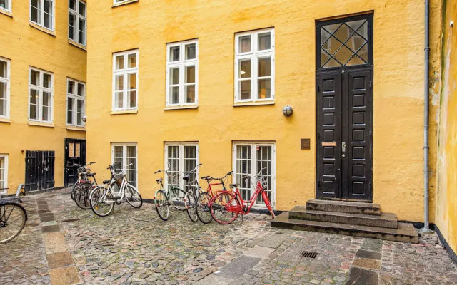 Sanders Tivoli 1- Lovely 2-bdr Apt Near Tivoli