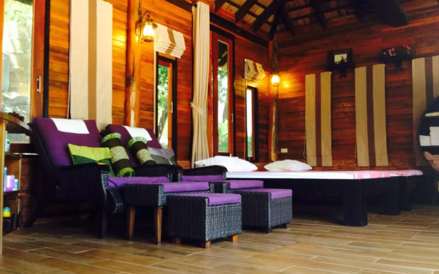 Koh Tao Beach Club