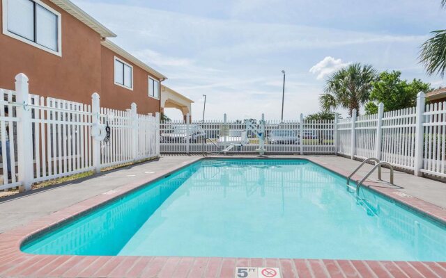 Days Inn by Wyndham Sulphur LA