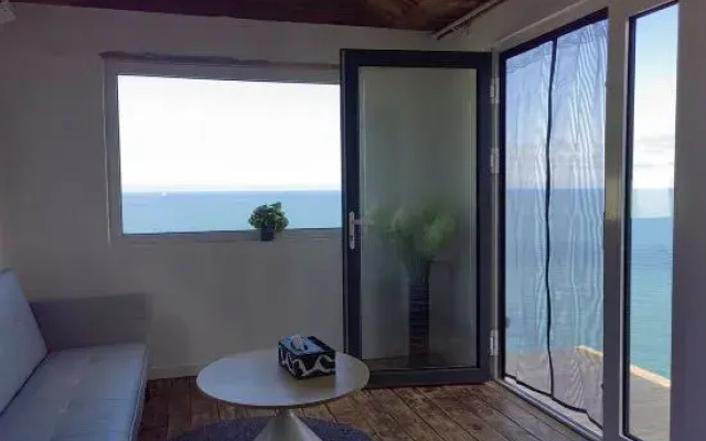 Qingdao Lingshan Island Chunshe Homestay