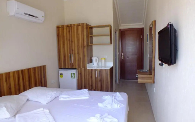 Un Side Apart Hotel
