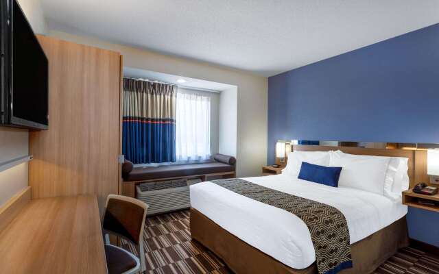 Microtel Inn & Suites by Wyndham Burlington