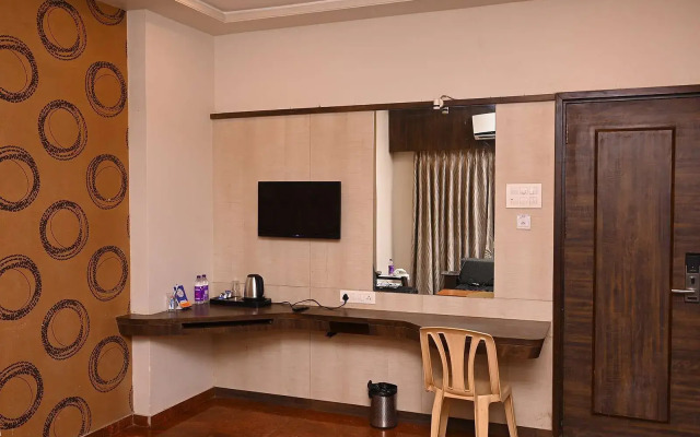 Hotel Center Point Solapur