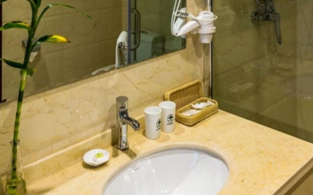 GreenTree Inn Wuxi Jiangyin Huashi Avenue Huaxi Village Hotel