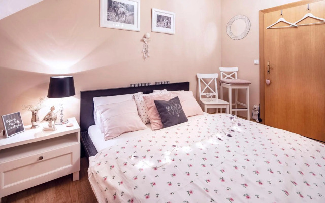 Silvie Apartments - Roosevelt