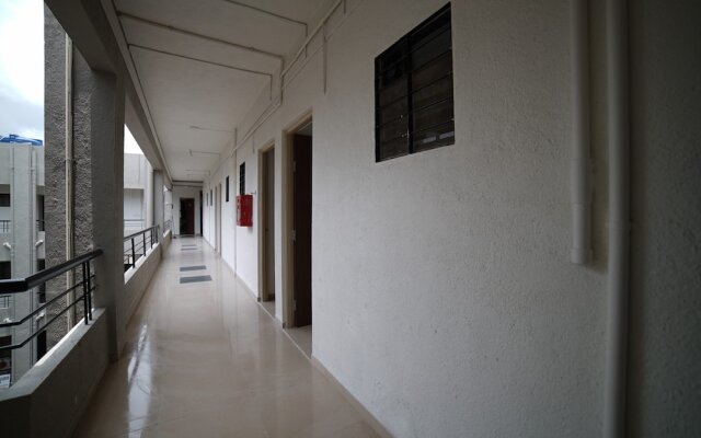 Oyo Flagship 36859 Bhakti Sankul