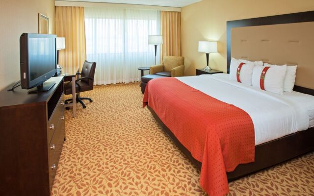 Holiday Inn Evansville Airport