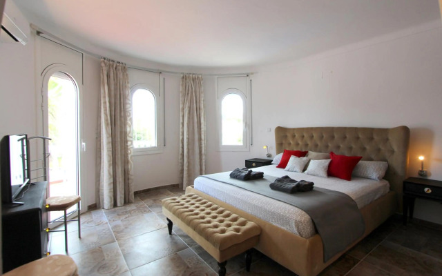 LEON Immo Villa Carla - 12209