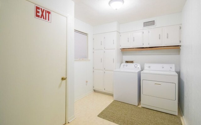 Texas Rose Lodge by RedAwning