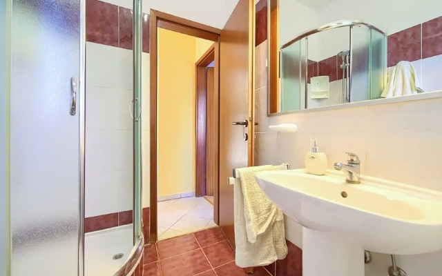 Pleasant Apartment in Vantacici Amid the Sea