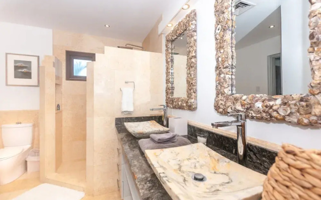 Pristine Bay 1316 2 Bedroom Home