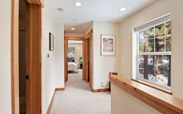 Sunny Woods Acres Near Golf & Adventure Park