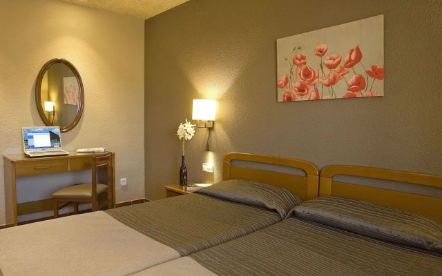 Hostal Barris