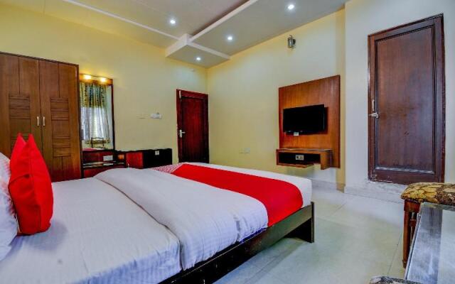 Capital O 19146 Raghav Palace