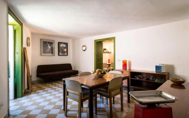 Surplus Charming Apartment