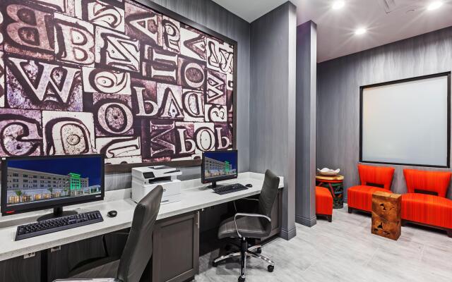 Holiday Inn Houston NE - Bush Airport Area by IHG