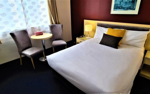 Brunswick Tower Hotel