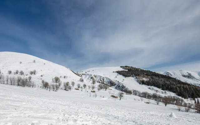 Apartment in French Alps With Pool Access