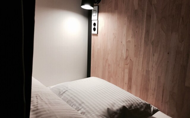 Comet Guesthouse - Hostel