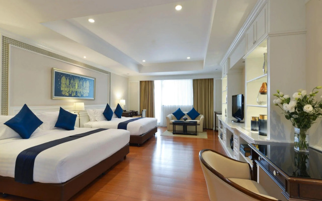 Centre Point Plus Hotel Silom