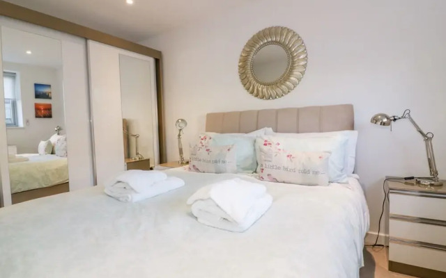 Apartment No.21