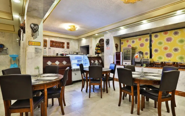 Oyo 395 Al Hafof Hotel