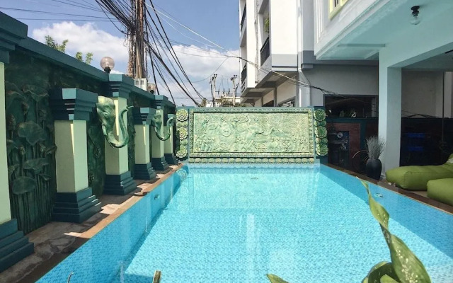 Cozycloud Backpackers Hostel