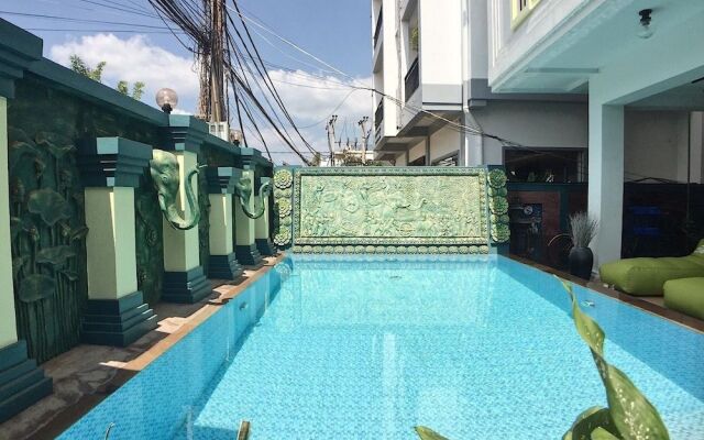 Cozycloud Backpackers Hostel