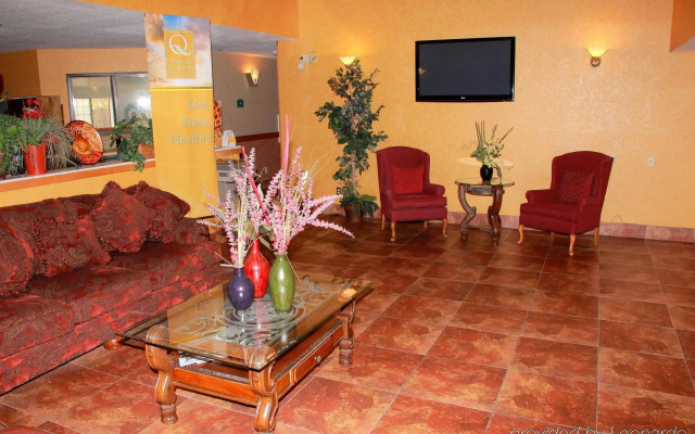 Comfort Inn & Suites Surprise Near Sun City West