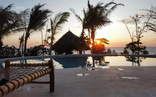 Twiga Beach Bungalows