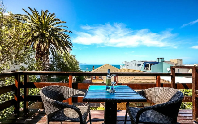 Misty Waves Boutique Hotel