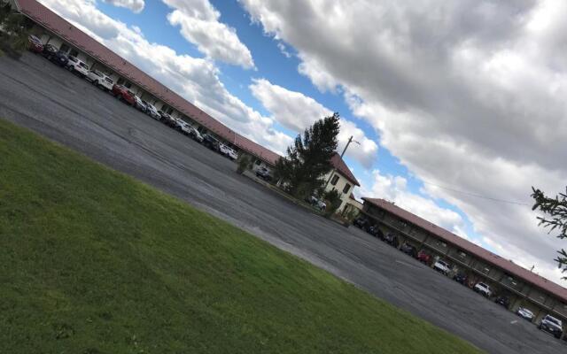 Listowel Country Inn