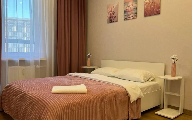 Какие Люди на проспекте Коломяжском 13 корпус 3