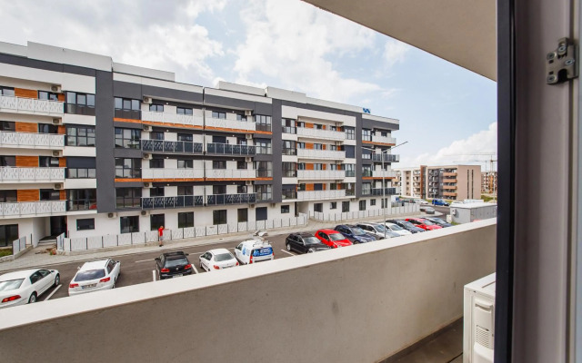 Light and Color at West Residence