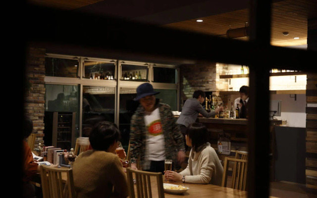 Kyou Bar Lounge & Inn