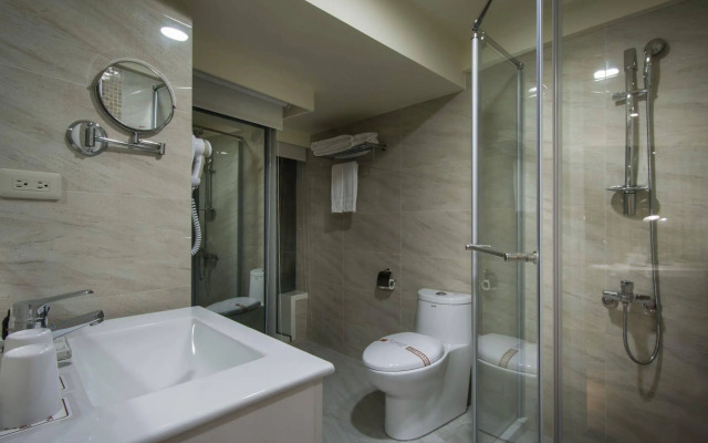 FM Hotel